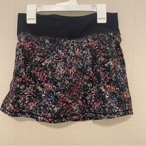 Lululemon- Pace Rival Mid-Rise Skirt - multi color. Size 2